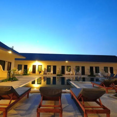 Отель The Natural Resort вид на фасад фото 2
