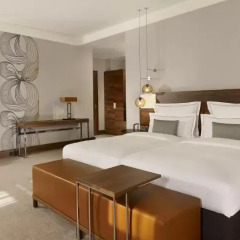 Отель Reichshof Hamburg, Curio Collection by Hilton 4* Полулюкс с различными типами кроватей