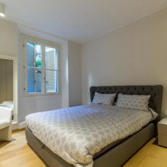 Отель Fifty Eight Suites Апартаменты Via borgospesso 12 A с различными типами кроватей
