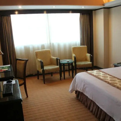 Отель Vienna Hotel Shenzhen Fuhua Road Китай, Шэньчжэнь - 2 отзыва об отеле, цены и фото номеров - забронировать отель Vienna Hotel Shenzhen Fuhua Road онлайн комната для гостей фото 4