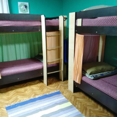 Мини-отель & Хостел Заря Стандартный семейный номер разные типы кроватей