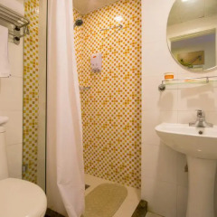 Отель Home Inn Beijing Yansha Embassy District ванная фото 3