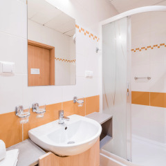 Отель Weiser hotel Польша, Вроцлав - 3 отзыва об отеле, цены и фото номеров - забронировать отель Weiser hotel онлайн ванная