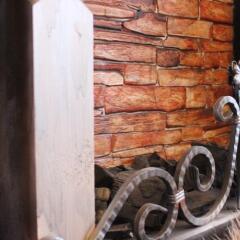 Crocus Art Hotel