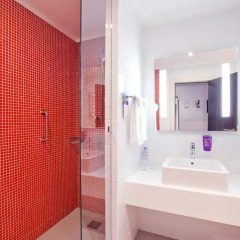 Гостиница Парк Инн от Рэдиссон Роза Хутор (Park Inn by Radisson Rosa Khutor) 4* Стандартный семейный номер с разными типами кроватей фото 4