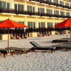 Отель Hulhule Island Hotel Мальдивы, Северный атолл Мале - отзывы, цены и фото номеров - забронировать отель Hulhule Island Hotel онлайн пляж фото 3