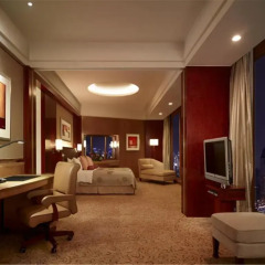 Отель Pudong Shangri-La East Shanghai 5* Номер Premier с различными типами кроватей фото 7