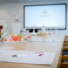 Отель Mercure Hotel Dresden Elbpromenade Германия, Дрезден - отзывы, цены и фото номеров - забронировать отель Mercure Hotel Dresden Elbpromenade онлайн помещение для мероприятий фото 2