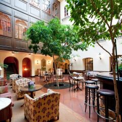 Hotel König von Ungarn гостиничный бар