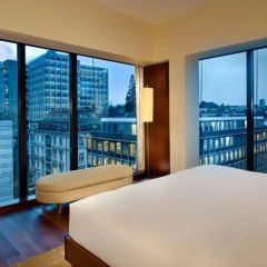 Отель Park Hyatt Zurich 5* Угловой люкс Park с различными типами кроватей