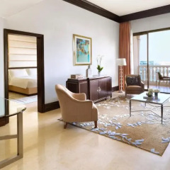 Отель The Ritz-Carlton Abu Dhabi Grand Canal 5* Представительский люкс
