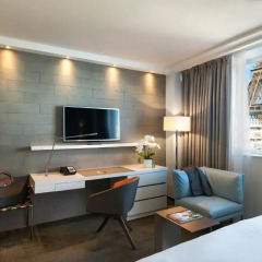 Отель Pullman Paris Tour Eiffel 4* Улучшенный номер с различными типами кроватей