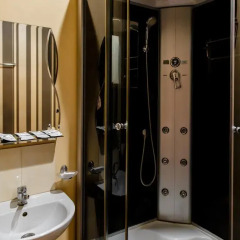 Гостиница Poseidon Hotel Украина, Харьков - отзывы, цены и фото номеров - забронировать гостиницу Poseidon Hotel онлайн ванная
