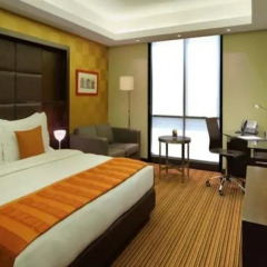 Radisson Blu Hotel, Dubai Media City 4* Представительский люкс с различными типами кроватей