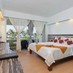 Отель The Bliss Suite Patong Номер Делюкс с различными типами кроватей фото 3