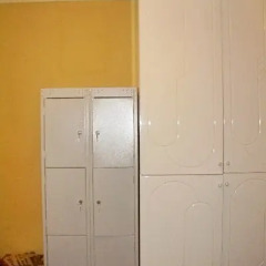 7 Sky Hostel сейф в номере
