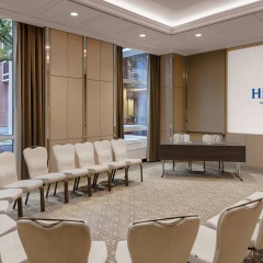 Отель Hilton Munich City Германия, Мюнхен - 9 отзывов об отеле, цены и фото номеров - забронировать отель Hilton Munich City онлайн помещение для мероприятий