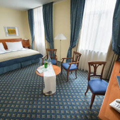 Отель Ramada by Wyndham Prague City Centre 4* Номер Бизнес с различными типами кроватей фото 2