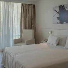 Отель Els Pins Resort & Spa комната для гостей фото 4