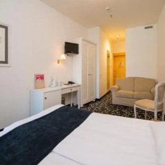 Meriton Old Town Garden Hotel 4* Улучшенный номер фото 4
