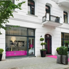 Отель Lux 11 Berlin Mitte Германия, Берлин - отзывы, цены и фото номеров - забронировать отель Lux 11 Berlin Mitte онлайн вид на фасад фото 4