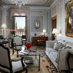 Hotel Danieli, a Luxury Collection Hotel, Venice 5* Улучшенный люкс с различными типами кроватей фото 7