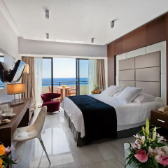 Amathus Beach Hotel in Limassol, Cyprus from 369$, photos, reviews - zenhotels.com guestroom