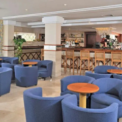 Globales Pionero Hotel гостиничный бар