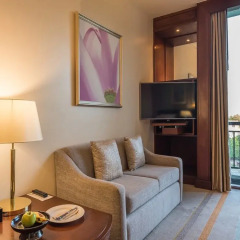 Chatrium Hotel Royal Lake Yangon 5* Улучшенный номер с различными типами кроватей фото 6