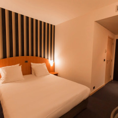 Отель Aris Grand Place 3* Улучшенный номер фото 2