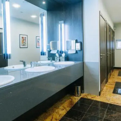 Гостиница DoubleTree by Hilton Tyumen в Тюмени - забронировать гостиницу DoubleTree by Hilton Tyumen, цены и фото номеров Тюмень ванная