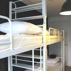 Отель Hostelle - Caters to Women (хостел для женщин) Нидерланды, Амстердам - отзывы, цены и фото номеров - забронировать отель Hostelle - Caters to Women (хостел для женщин) онлайн удобства в номере