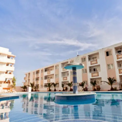 Отель Apartamentos Tropical Garden бассейн фото 2