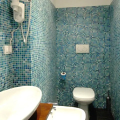 Отель Flann OBrien Rooms Италия, Рим - отзывы, цены и фото номеров - забронировать отель Flann OBrien Rooms онлайн ванная фото 2