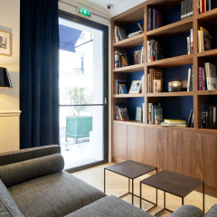 Hotel Rendez-Vous Batignolles Париж развлечения
