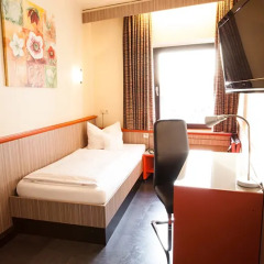 Отель Centro Hotel Ariane Германия, Кёльн - 5 отзывов об отеле, цены и фото номеров - забронировать отель Centro Hotel Ariane онлайн комната для гостей фото 3