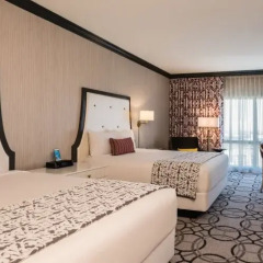 Отель Paris Las Vegas 4* Люкс повышенной комфортности с 2 отдельными кроватями