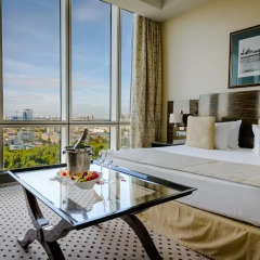 Гостиница Crowne Plaza Moscow World Trade Centre 5* Клубный номер с различными типами кроватей фото 2