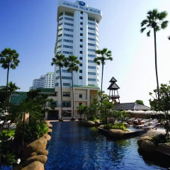 Отель Jomtien Palm Beach Hotel And Resort Таиланд, Паттайя - 10 отзывов об отеле, цены и фото номеров - забронировать отель Jomtien Palm Beach Hotel And Resort онлайн приотельная территория
