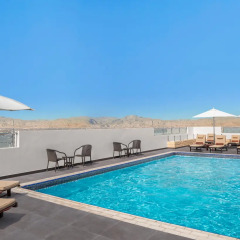 Отель Doubletree By Hilton Ras Al Khaimah бассейн