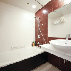 Отель Richmond Hotel Asakusa Япония, Токио - отзывы, цены и фото номеров - забронировать отель Richmond Hotel Asakusa онлайн ванная