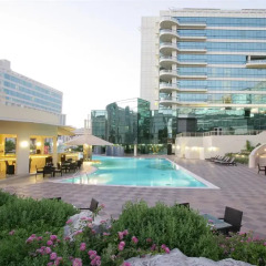 Millennium Airport Hotel Dubai бассейн фото 2