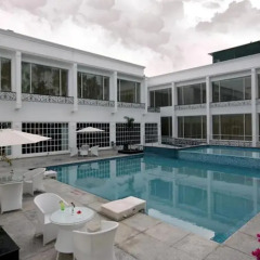 Отель Country Inn & Suites By Carlson, Satbari, New Delhi Индия, Нью-Дели - отзывы, цены и фото номеров - забронировать отель Country Inn & Suites By Carlson, Satbari, New Delhi онлайн бассейн