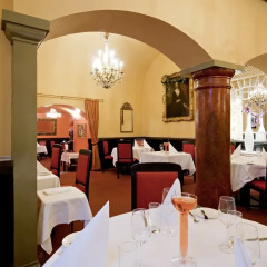 Hotel König von Ungarn питание
