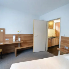 GHOTEL hotel & living Hannover 3* Представительский номер с различными типами кроватей