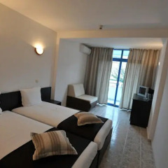 Отель Party Hotel Vladislav - Adults Only Болгария, Золотые пески - отзывы, цены и фото номеров - забронировать отель Party Hotel Vladislav - Adults Only онлайн комната для гостей фото 6