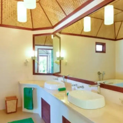 Отель Thulhagiri Island Resort ванная фото 2