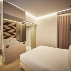 Отель IH Hotels Milano Ambasciatori 4* Номер Делюкс с различными типами кроватей фото 2