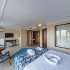 Rast Hotel 3* Люкс с различными типами кроватей фото 2