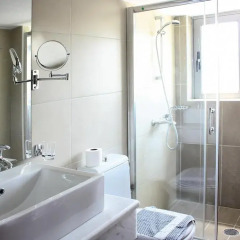 7 Palms Hotel Apartments Родос ванная